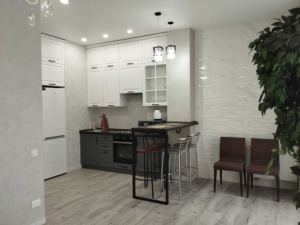 Сдам свою квартиру ЖК Корфу 10 ст Фонтана пляж Чайка Одесса - изображение 1