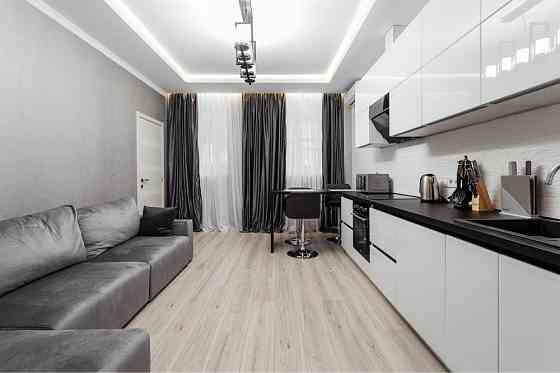 Долгосрочно новая стильная квартира 2 мин до Дерибасовская Одесса