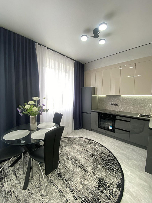 Оренда Нової 2х квартири Рівне - зображення 2