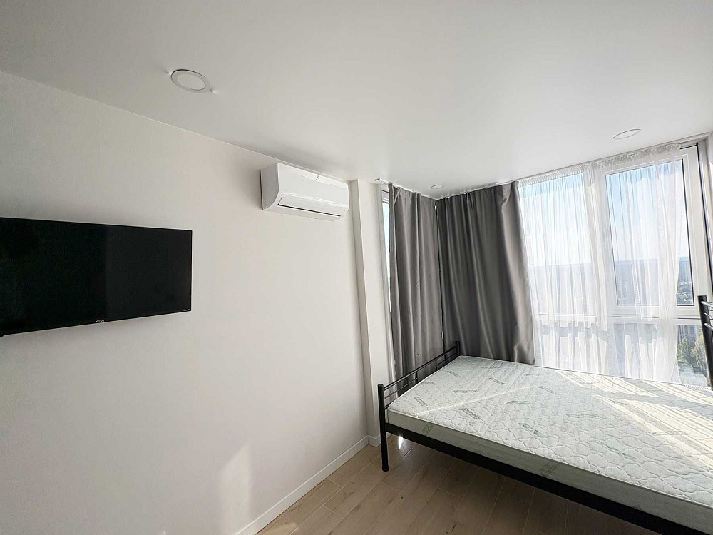 Оренда видової 1 кімнатної  ЖК 4U, Олега Мудрака (Наумова Генерала) Київ - зображення 4