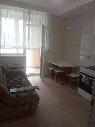 здаю 2-кімн квартиру на Позняках, вулиця Драгоманова 2б Киев