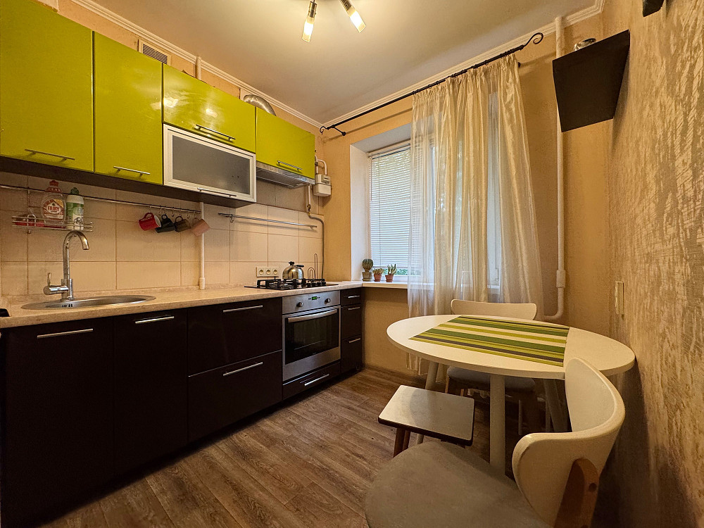 Снимите трехкомнатную квартиру на Косиора, Петра Калнышевского Днепр - изображение 1