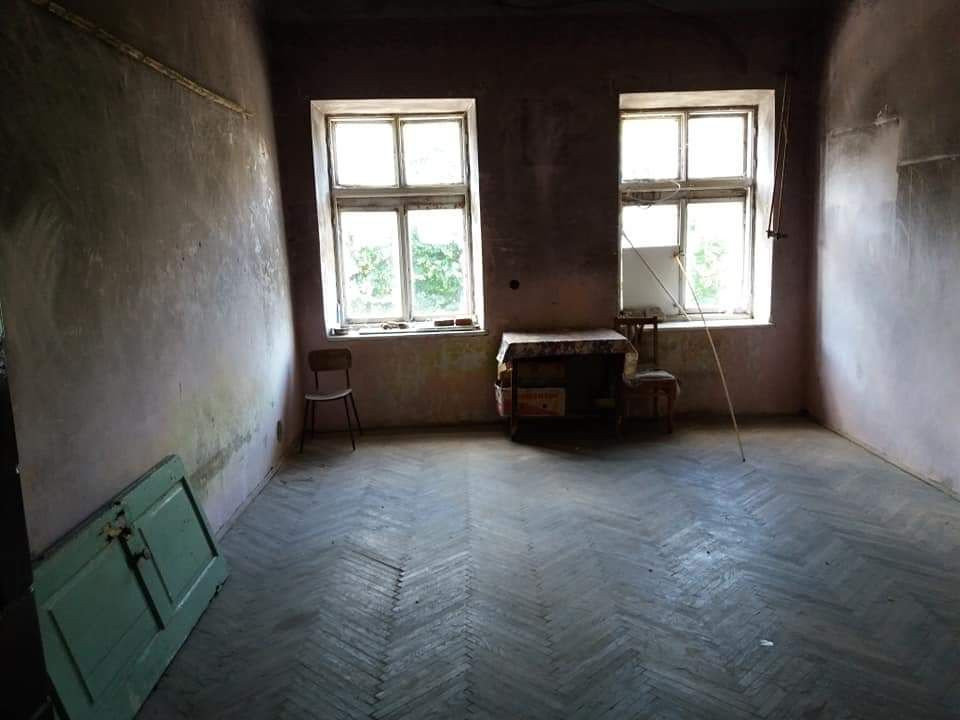 Прод 1 к кварт 35 м2 Стрий вікна виходять на Майдан Ринок Приват Банк Стрий - зображення 2