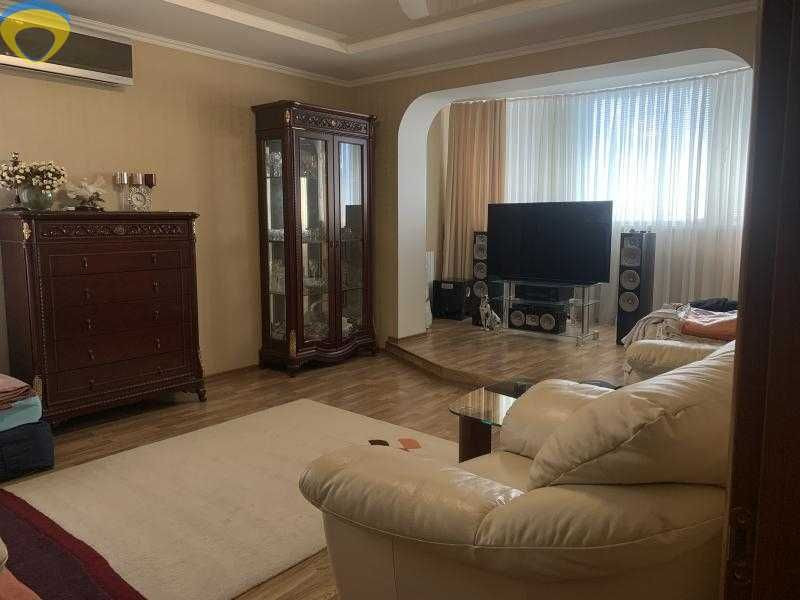 Квартира з якісним ремонтом меблями та технікою на пр.Добровольського Одеса - зображення 1