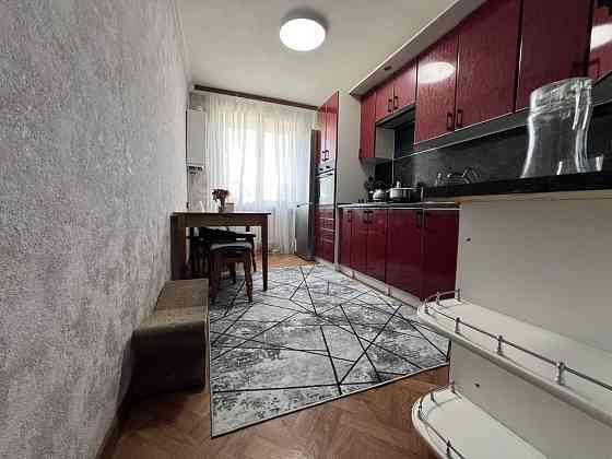 Трикімнатна квартира ( у дворі є дитячий садочок) Фастів