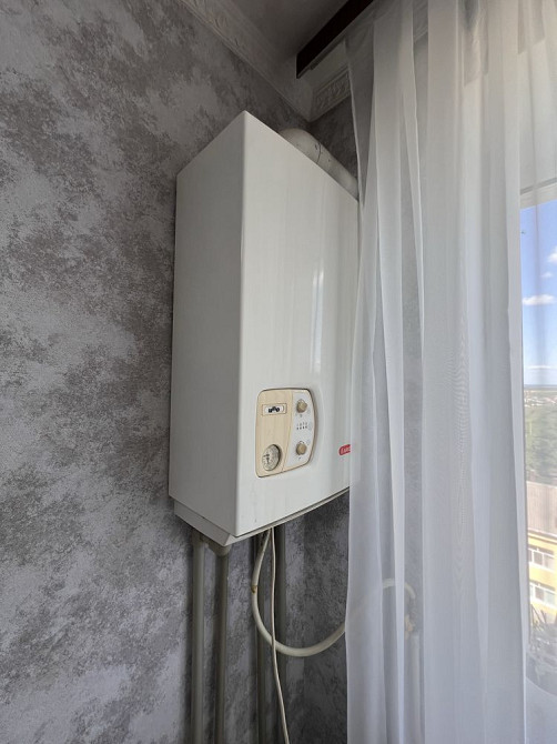 Трикімнатна квартира ( у дворі є дитячий садочок) Фастів - зображення 2