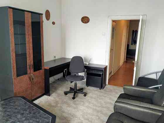 Сдам в долгосрочную аренду 3 ком кв. в совмин доме рядом с метро Дарн. Київ