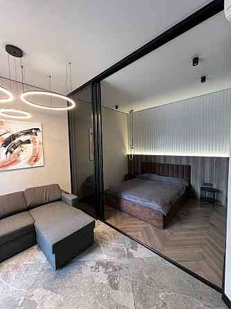 Аренда 1 комнатная квартира-студия Жемчужина 52 Липки Київ