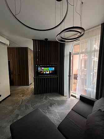 Аренда 1 комнатная квартира-студия Жемчужина 52 Липки Київ