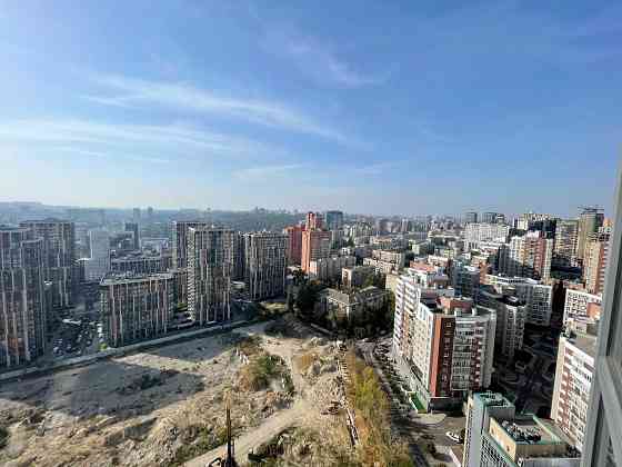 Квартира в Централ Парк Джона Маккейна 7 Київ