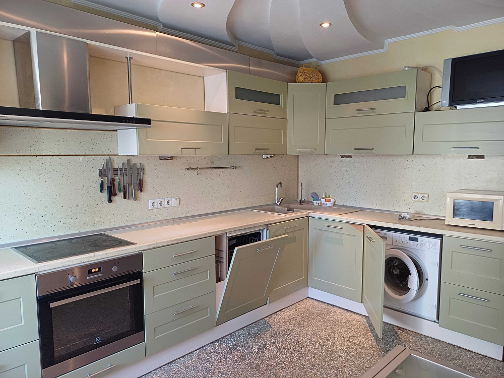 Здам 2-кімнатну квартиру по вул. Анни Ахматової, буд.37, ремонт, метро Київ - зображення 1