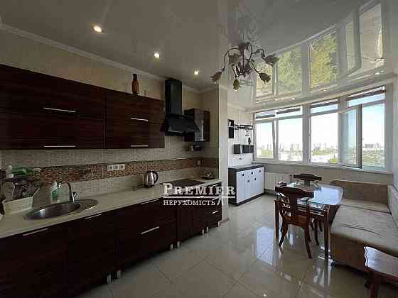 2-кімнатна квартира з видом на море та місто Одеса