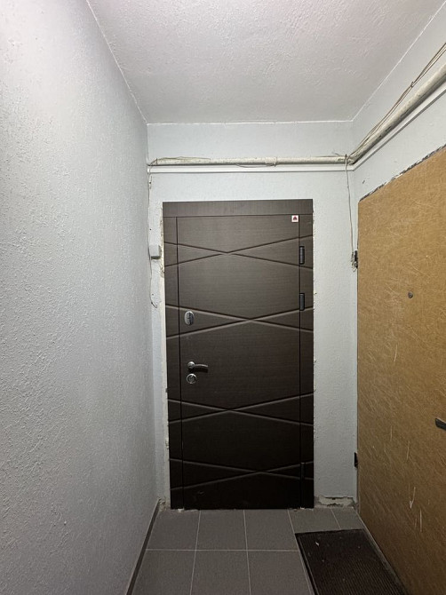 Сертифікат, постанова! Оф-2% 3к.кв з косметичним ремонтом біля школи! Ірпінь - зображення 2