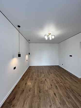Продаю 1-кімнатну з ремонтом біля парку і озера в новобудові Ивано-Франковск