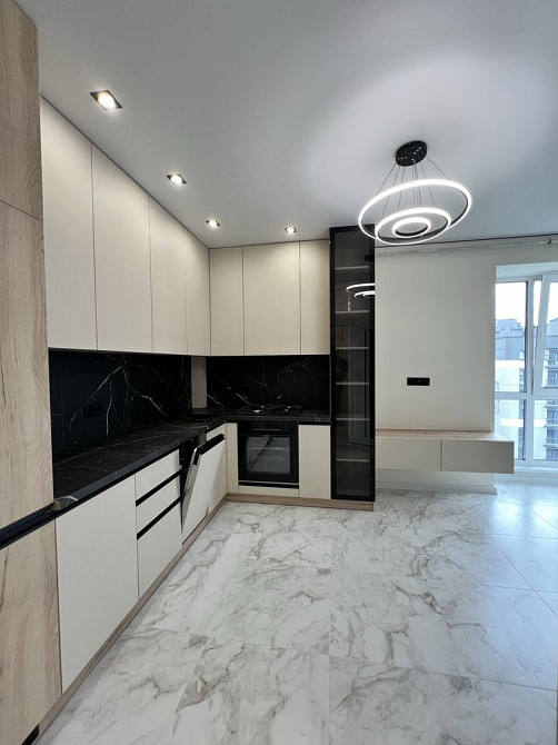 Продаю 1-кімнатну з ремонтом біля парку і озера в новобудові Ивано-Франковск - изображение 1