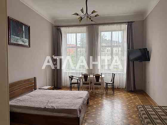 Продаж центр Галицький район інвестиція двох кімнатна фасадні вікна Львов