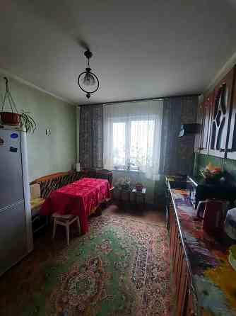 3-к. Драгоманова 12. Закрита територія. Хол. Велика кім. - 25 кв. м. Київ