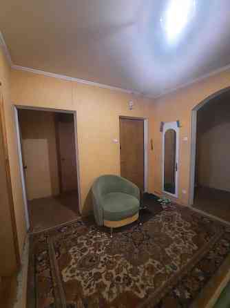 3-к. Драгоманова 12. Закрита територія. Хол. Велика кім. - 25 кв. м. Київ