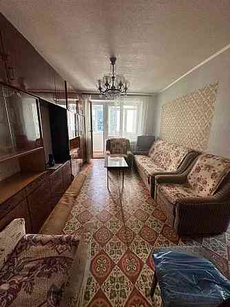 Продам 3-х кім. кв. р-н 3 школи Кам`янець-Подільський