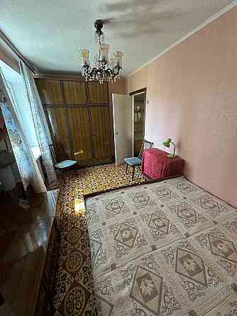 Продам 3-х кім. кв. р-н 3 школи Кам`янець-Подільський