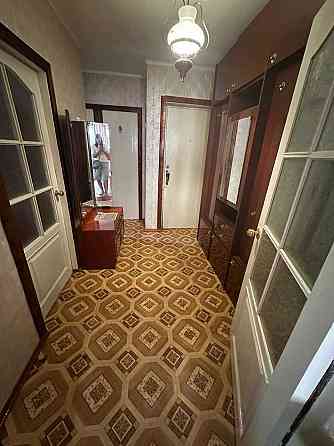 Продам 3-х кім. кв. р-н 3 школи Кам`янець-Подільський