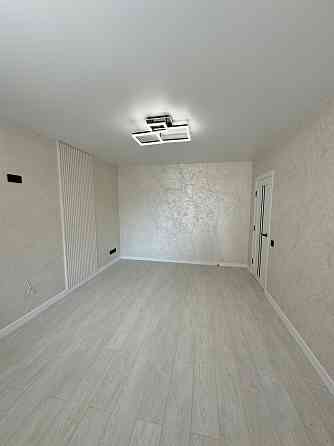 Продається 2 кімнатна квартира в районі Майдану Черновцы