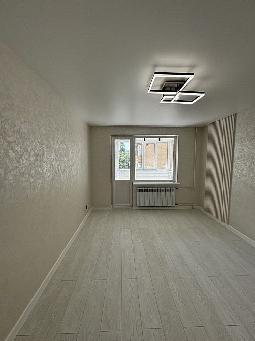 Продається 2 кімнатна квартира в районі Майдану Чернівці - зображення 8