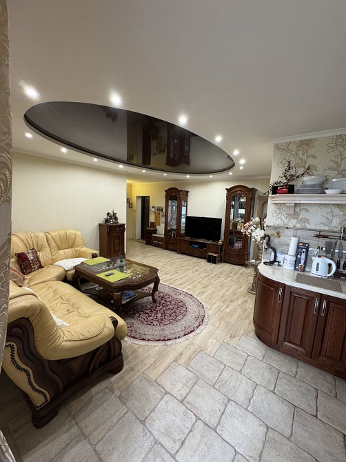 квартира новострой ЖК Сенявин 65кв.м 5/9 возле автовокзала Херсон - зображення 2