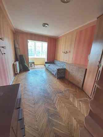 2х.кім 51 м.кв, вул. Ентузіастів 29/1 власне паркомісце, м.Лівобережна Київ