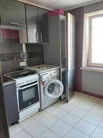 2х.кім 51 м.кв, вул. Ентузіастів 29/1 власне паркомісце, м.Лівобережна Київ