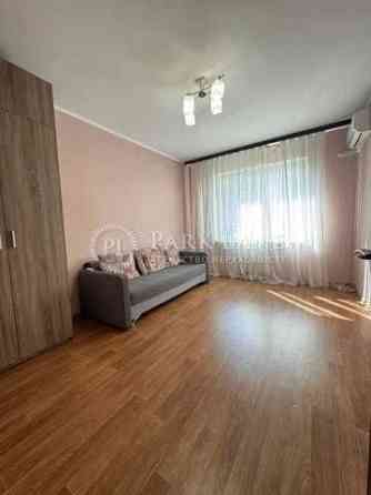 Дуже гарна квартира у ЖК "Патріотика" з ремонтом Київ