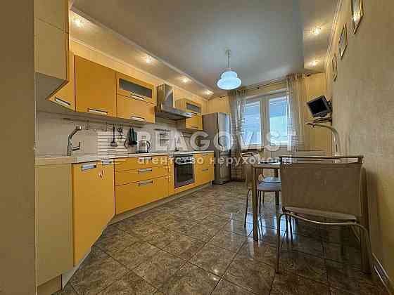 Продам 1 кім.Смілянська 10/31, Севастопольська площа, Чоколівка Київ