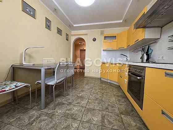 Продам 1 кім.Смілянська 10/31, Севастопольська площа, Чоколівка Київ