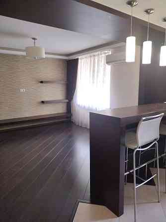 Продам 2 х уровневую квартиру на Заболотного Одесса