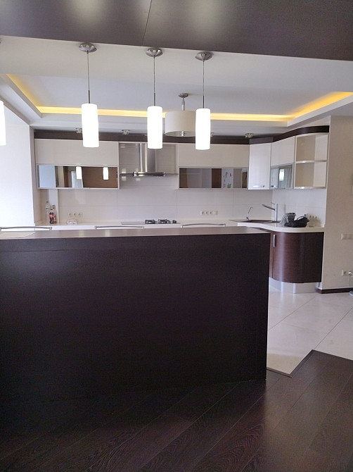 Продам 2 х уровневую квартиру на Заболотного Одесса - изображение 2