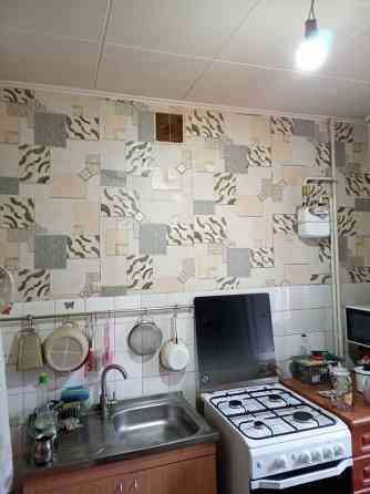 Продам 2 к. к. начало пр. Б. Хмельницького, цегл. будинок, торг. Irin Днепр