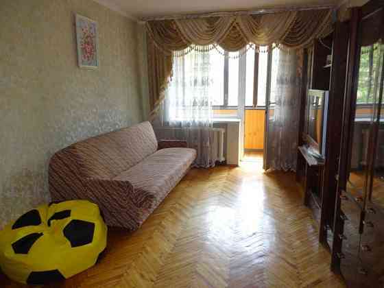 продаж 3- кімнатн, Дарниця, можна заїхати і жити Київ