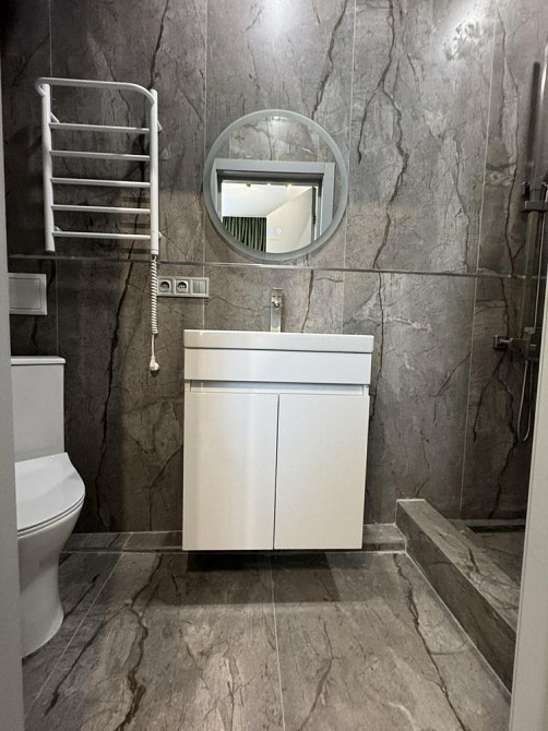 Квартира з новим ремонтом в 5хв від бучанського парку! Без комісії! Буча - зображення 2