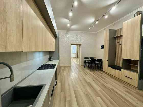 Продам 2-ох кім квартиру вул.Замарстинівська (біля ТЦ ФОРУМ) Львов