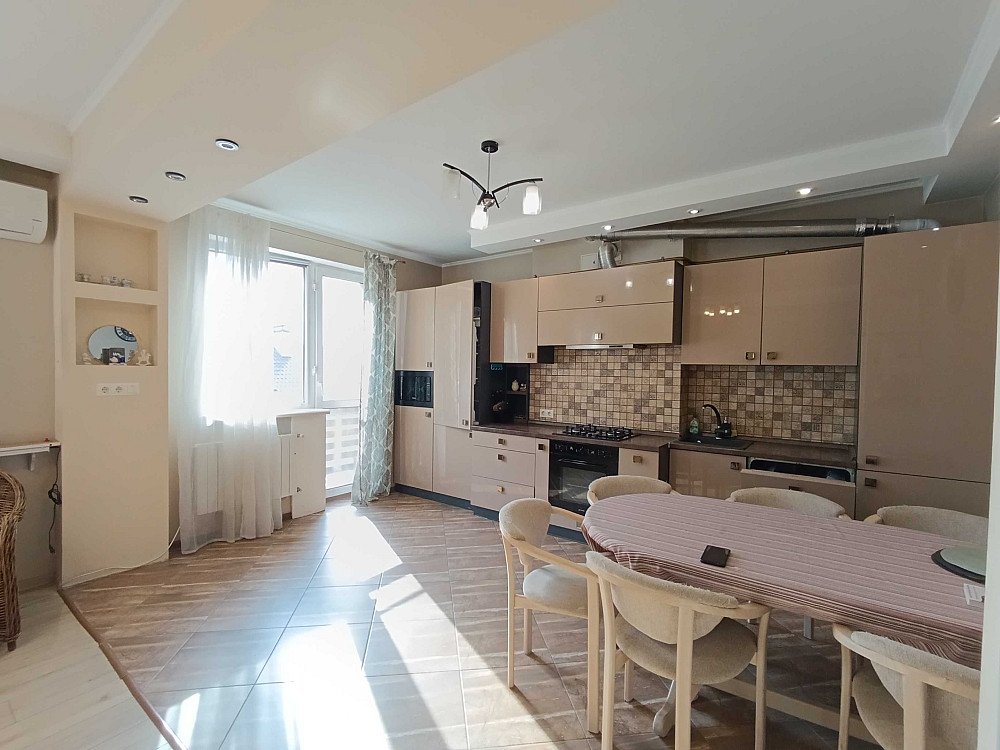 Продаж БЕЗ% 3 кім. кв. з терасою на Грушевського 5 Святопетрівське Святопетрівське (Києво-Свят.р-н) - зображення 3