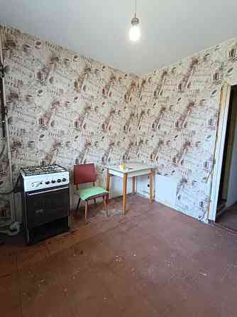 Продам крупногабаритну 1-у квартиру на Лівому березі Кам`янське (Запорізька обл.)