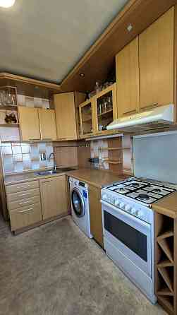 Продам 2 комнатную  квартиру улучшенной планировки  рядом с метро Харьков