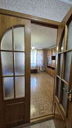 Продам 2 комнатную  квартиру улучшенной планировки  рядом с метро Харьков