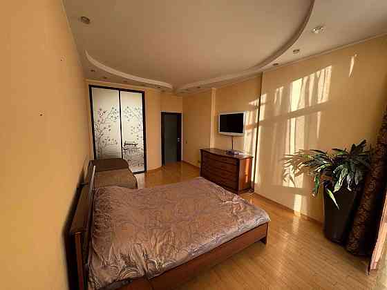 Продаж 3к квартири  Івасюка Оболонь Оазис Київ