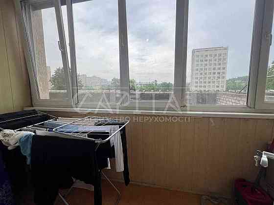 Терміново! Квартира з терасою/ Голосіївський район/ 77м2/3-й поверх Київ