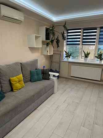 Продаж 3-ї метро Харківська 10 хв Київ