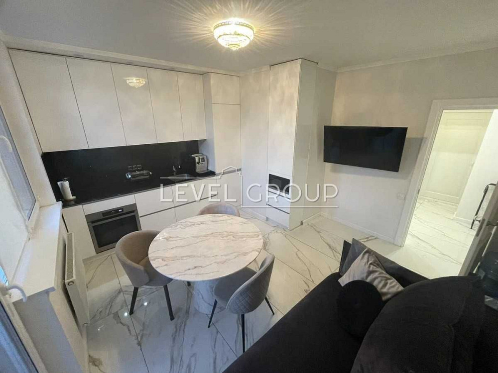 1-кімнатна квартира в ЖК «Ліко Град 3» з новим ремонтом Київ - зображення 1