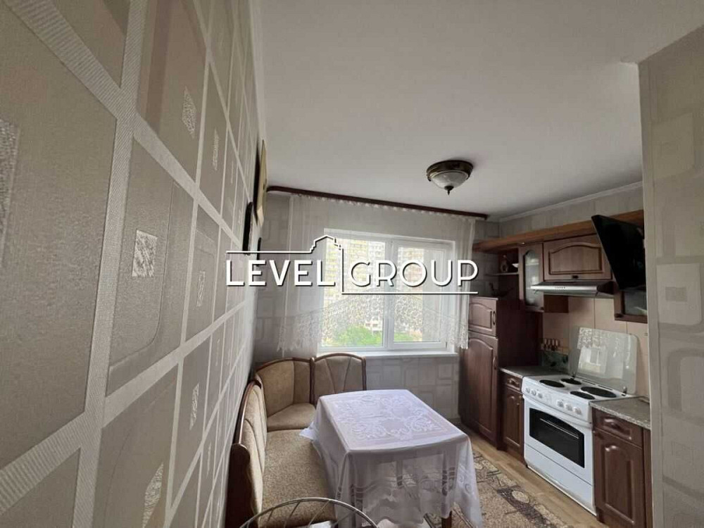 метро Теремки . 3кім з ремонтом 73м2 просп. Глушкова 39. Голосіївський Київ - зображення 5