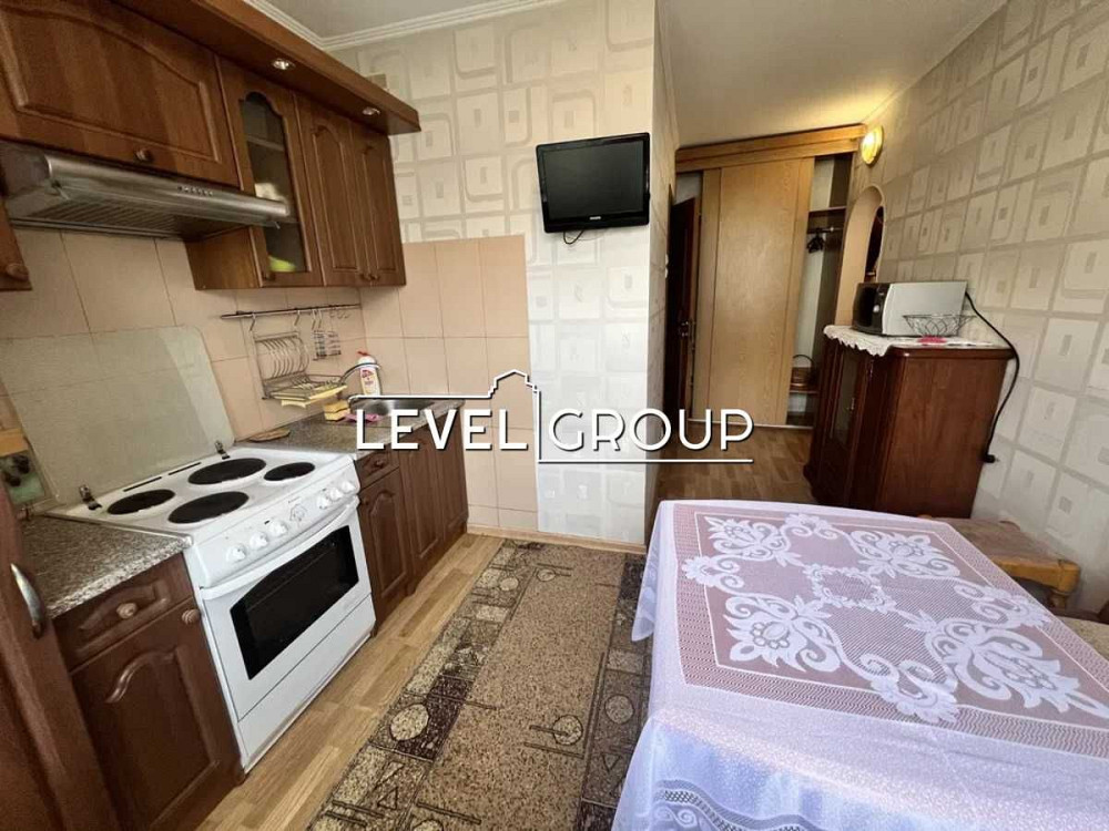 метро Теремки . 3кім з ремонтом 73м2 просп. Глушкова 39. Голосіївський Київ - зображення 3