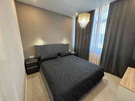 Евродвушка -41 метр . Новый дом. Таирова. Низкий этаж Одеса